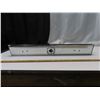 Image 4 : 36" Bathroom Light Fixture (no bulbs) - working