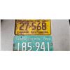 Image 2 : 3 antique license plates