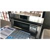 Image 1 : FISHER AND PAYELL BUILT IN STAINLESS STEEL OVEN
