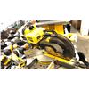 Image 2 : DEWALT FLEX VOLT 120V MAX COMPOUND MITRE SAW