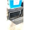 Image 2 : STAINLESS STEEL GE MDL:JT5000EJ3ES SINGLE WALL OVEN D26" X W30" X H28"