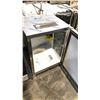 Image 2 : STAINLESS STEEL MARVEL MOKR124-SS31A DISPENSER FOR BEER WINE OR DRAFT BEVERAGES D24" X W24" X H33"