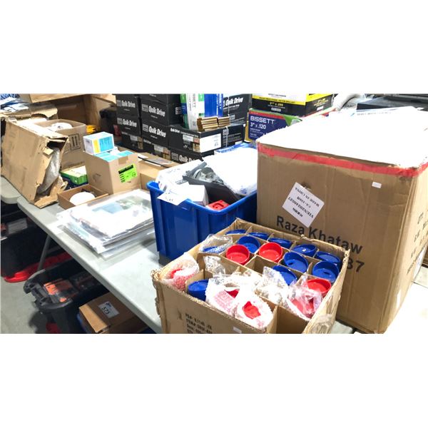 MIXED ITEMS INCL 2 BOXES OF TUMBLERS, MILWAUKE CHARGER, GIMBAL LIGHT AND MORE