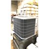 Image 2 : HEAT PUMP/CONDENSING UNIT MDL:25HCE448A500 D31" X W31" X H29"