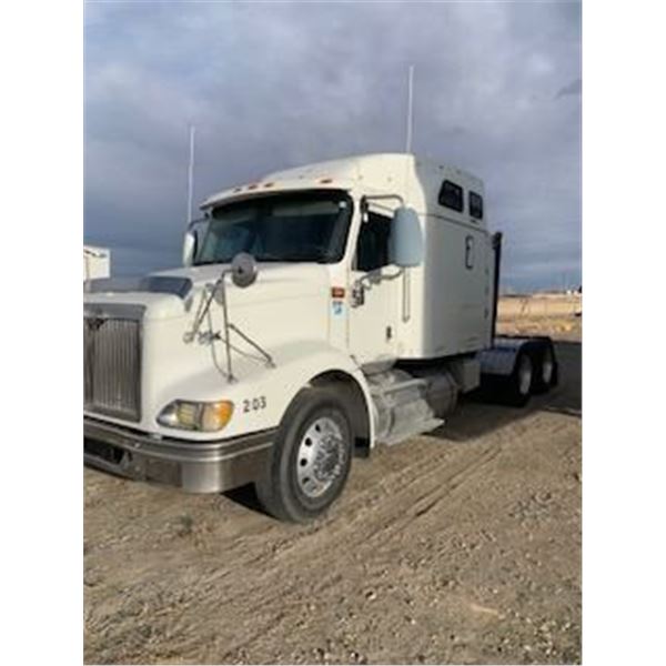 2004 INTERNATIONAL 9200 EAGLE