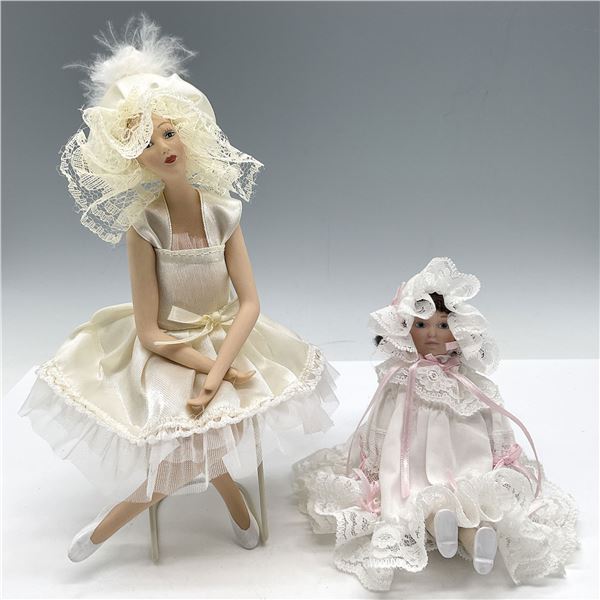 2pc Vintage 1950s Porcelain Display Dolls