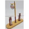 Image 2 : Dinky Toys ESSO #781 Gas Pump Stand with Sign Red and Yellow Post