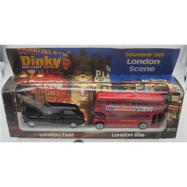 Dinky Toys #300 London Scene Souvenir Set Taxi and Double Decker Bus very clean with great Original 