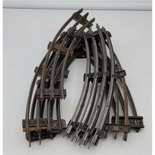 8 x 3 Rail Curved Track Assorted