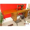 Image 1 : Singer Sewing Machine - Treadle