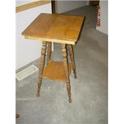 Oak Plant Stand W/turned Legs