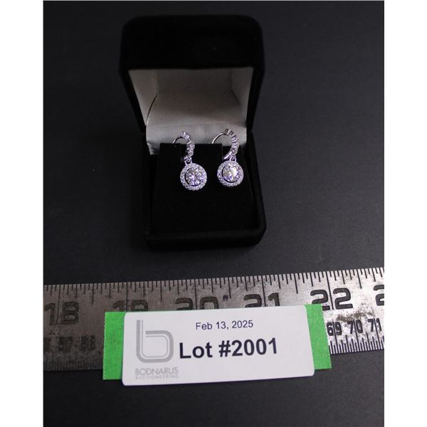 ^ 2.00 CT TW GRA Certified Round Brilliant Cut Moissanite VVS D Color Set in Center of Round Halo wi