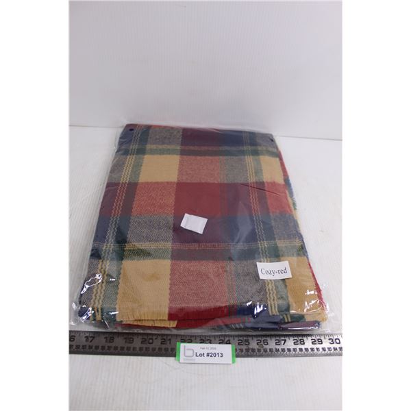 Scarf - Cozy Red Pattern (NIB)