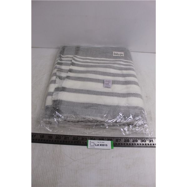 Scarf - Shelby Grey Pattern (NIB)
