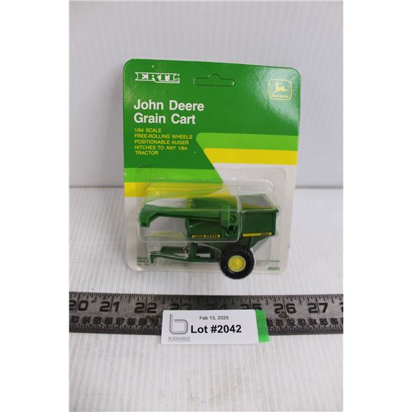 ERTL John Deere Grain Cart 1/64 Scale (NIB)