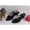 Image 6 : (2) Pairs of Ladies Heels - Size 6 1/2W and Plush Slippers