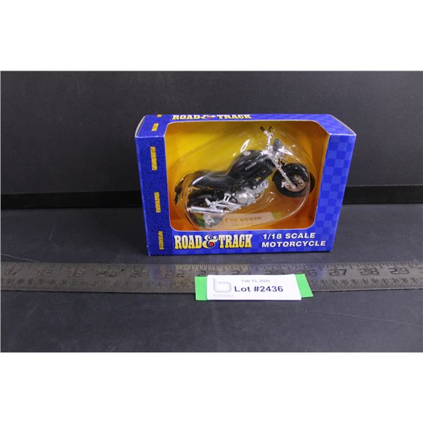 Maisto Road & Track 1/18 Scale Ducati Motorcycle (NIB)