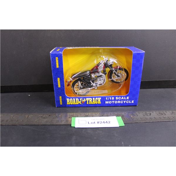 Maisto Road & Track 1/18 Scale Triumph Motorcycle (NIB)