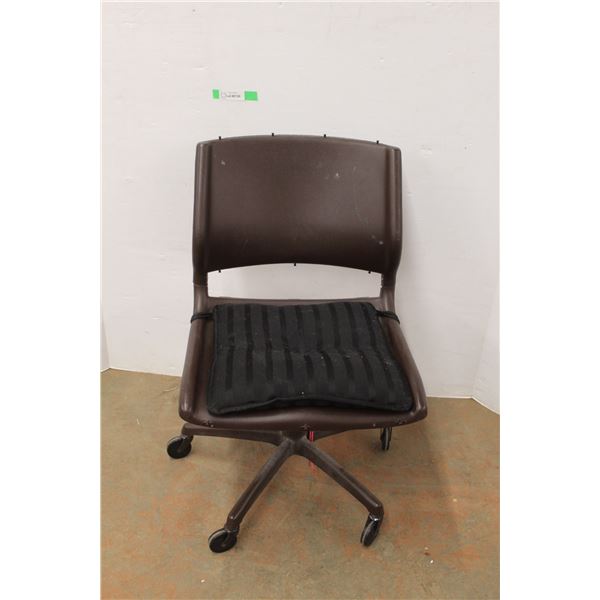 *Brown Plastic Rolling Chair with Cushion 33" Tall x 19" Wide