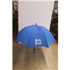 Image 2 : Folding Beach Chair 35" Tall x 20" Wide, Sun Umbrella and Carrying Case