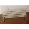 Image 2 : **Master Aluminum Step Stool 39 1/2'' x 12'' x 1' 8''