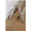 Image 4 : ** Aluminum Step Stool 24'' x 28''