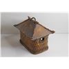 Image 4 : Wicker Chest and East Asian House Decor