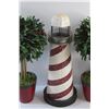 Image 5 : (2) Artificial Plants, Lighthouse Decor and (4) Glass Cups