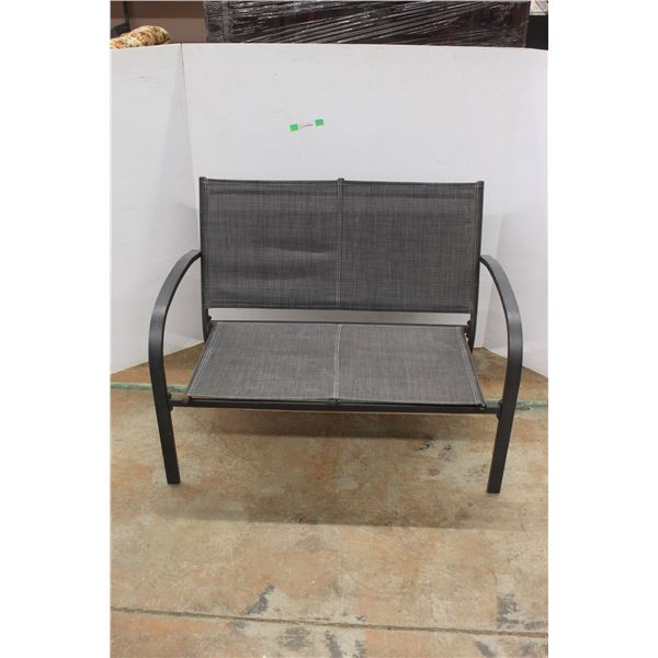 **Outdoor Bench 32'' x 42'' x 26''