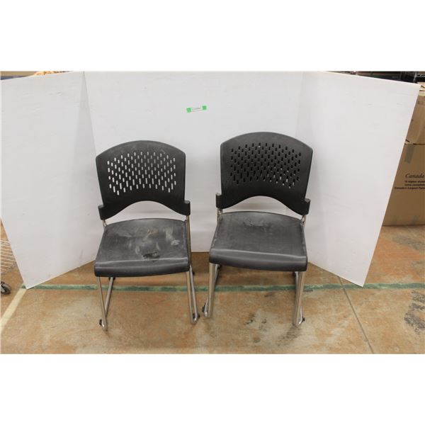 **(4) Outdoor Chairs 34'' x 24'' x 18''