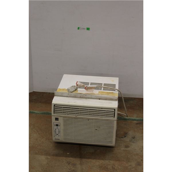 *Danby Window Air Conditioner - Untested, As Is - 21'' x 15'' x 19''