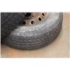 Image 7 : *(4) Observe GSI 5 P285/70R17 117S Tires and Spare Tire with Rim
