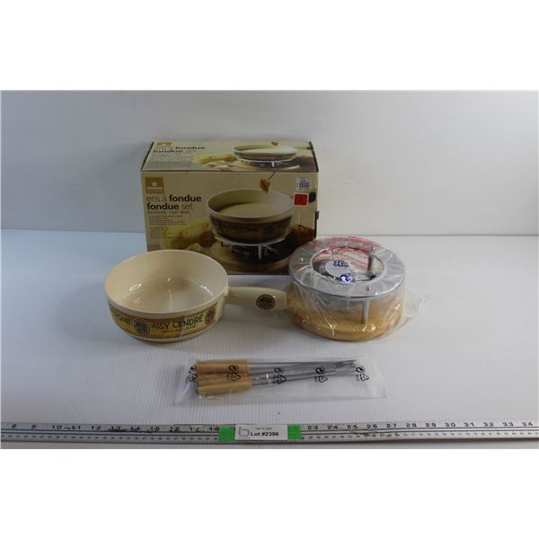 Fondue Set - Appears New