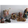 Image 4 : 13 pc Porcelain Nativity Decor - Chipped