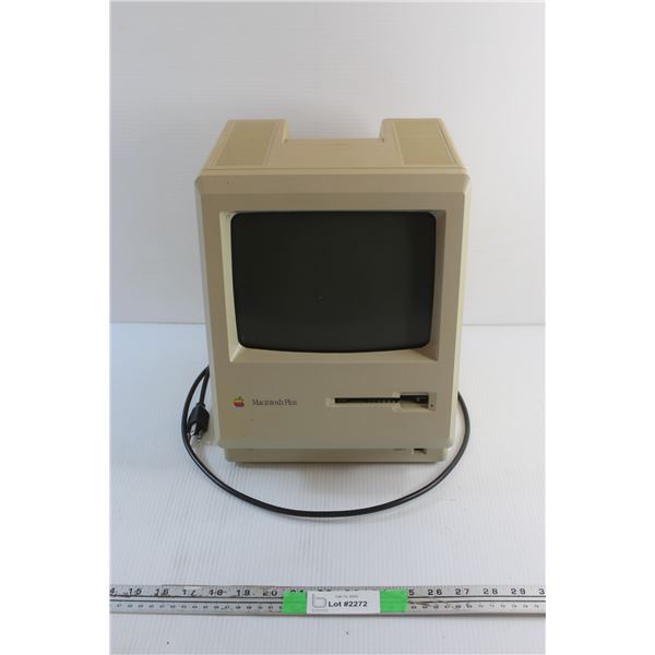 Apple Macintosh Plus - Powers Up, As Is