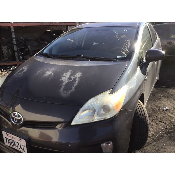 2013 TOYOTA PRIUS