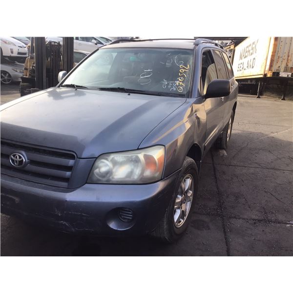 2005 TOYOTA HIGHLANDER