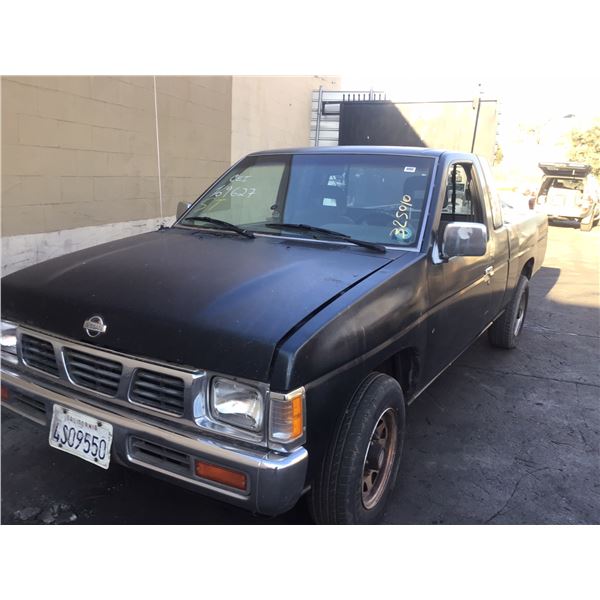 1993 NISSAN TRUCK