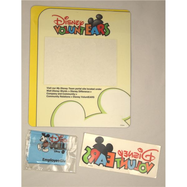 A Disney Voluntears Kit.