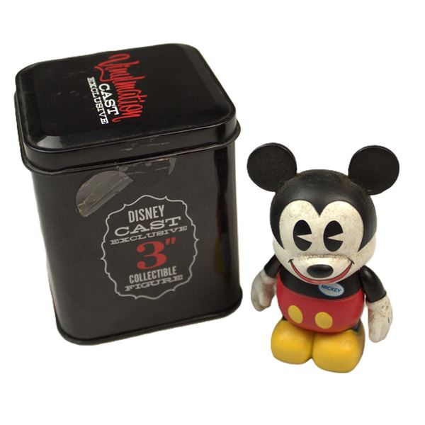 A Cast Exclusive Vinylmation Designed by Randy Noble