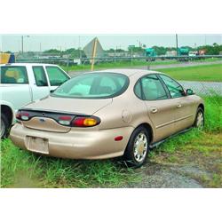 1996 FORD TAURUS  1FALP52UXTG226974
