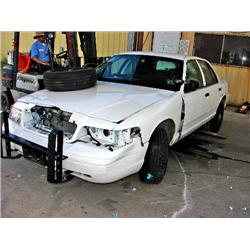 2005 FORD CROWN VIC 2FAFP71W35X168120