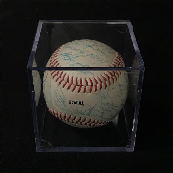 1985 NEW YORK METS TEAM SIGNED BASEBALL - 30 SIGNATURES (JSA COA)