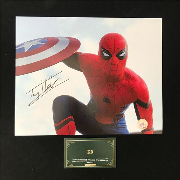 TOM HOLLAND SIGNED "SPIDERMAN" 8X10 PHOTO (KB AUTHENTICS COA)