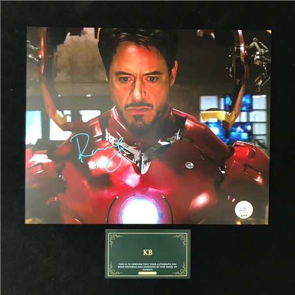 ROBERT DOWNEY JR. SIGNED "IRON MAN" 8X10 PHOTO (KB AUTHENTICS COA)