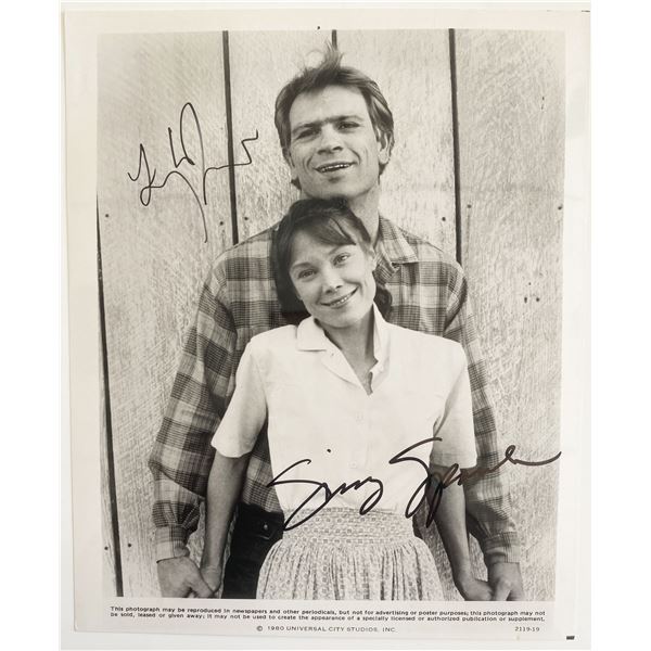 Coal Miner's Daughter Tommy Lee Jones and Sissey Spacek signed movie photo