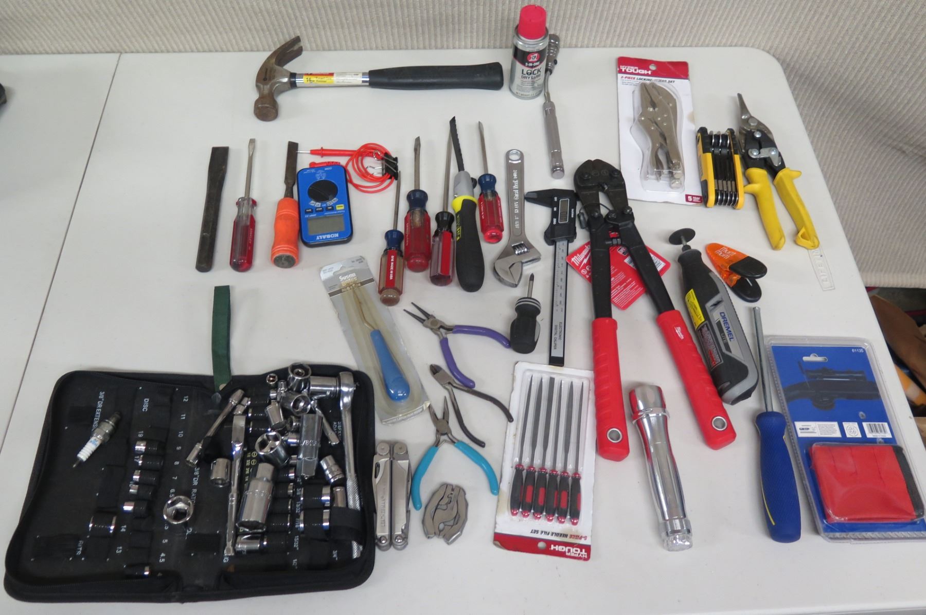Multiple Hand Tools Multiple Hand Tools: Hammer, Wrenches, Drivers, Ratchet & Sockets, etc ...