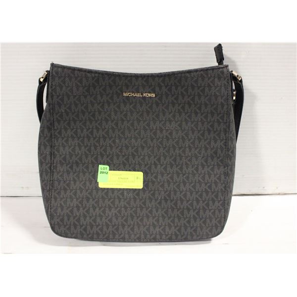 AUTHENTIC MICHAEL KORS MONOGRAMMED