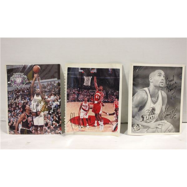 FLAT OF GLENN ROBINSON AUTOGRAPHED 8X10