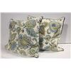 Image 1 : DECORATIVE SOFA/ACCENT PILLOWS- LOT